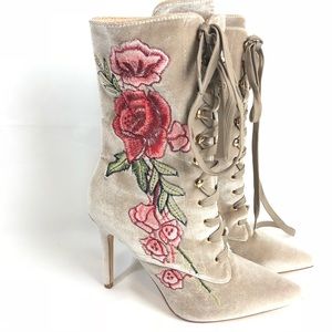 Cape Robbin Mini 108 Nude Women's Embroidered Boot